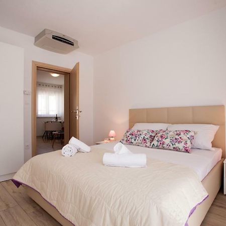 Apartments Mia 4&5 Baška Voda Dış mekan fotoğraf