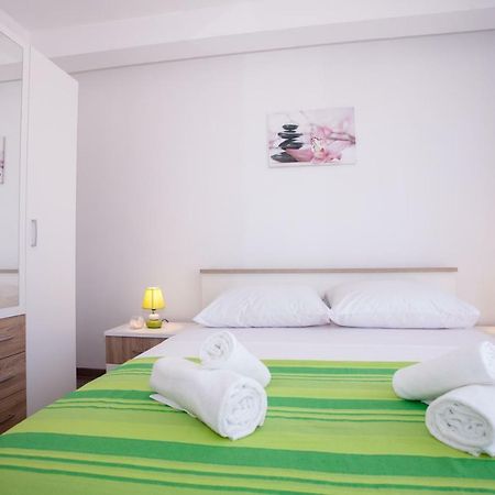 Apartments Mia 4&5 Baška Voda Dış mekan fotoğraf