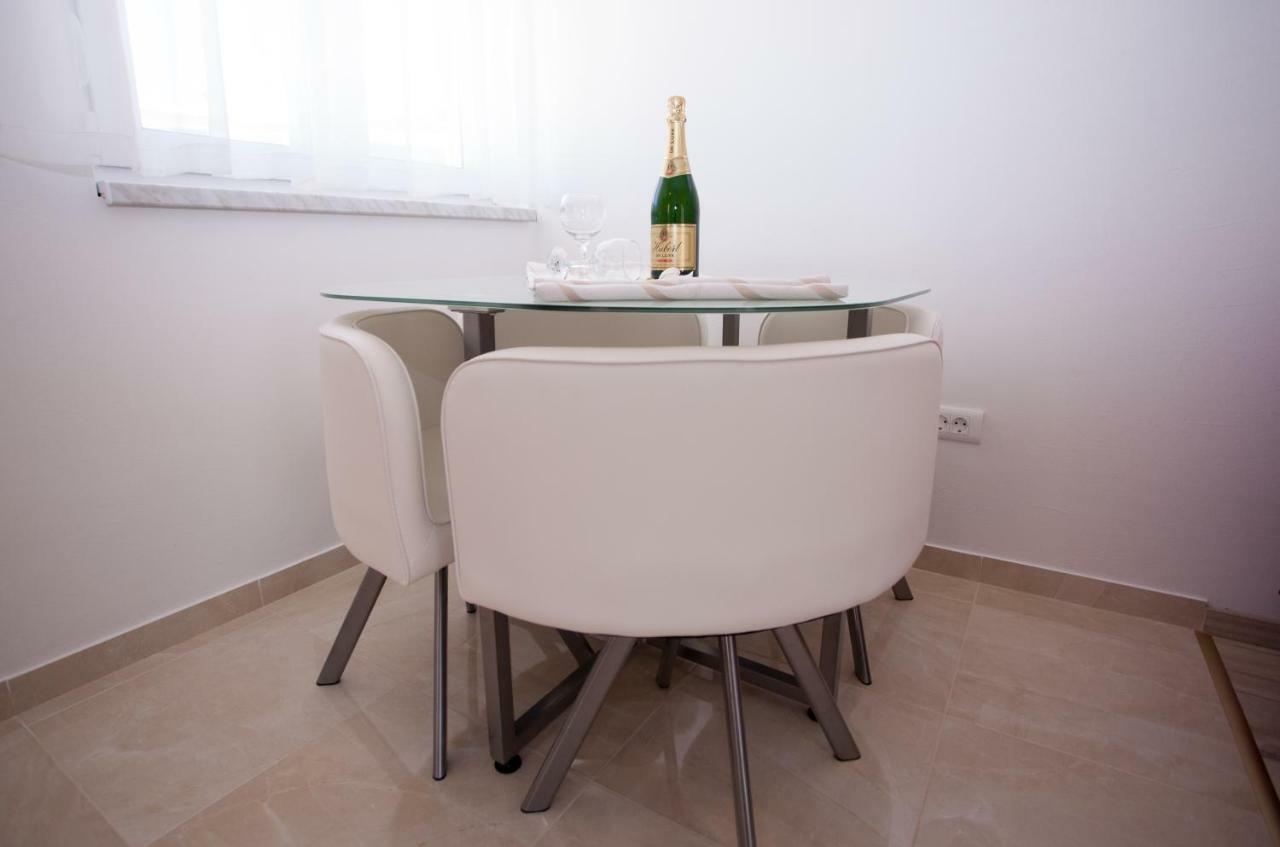 Apartments Mia 4&5 Baška Voda Dış mekan fotoğraf