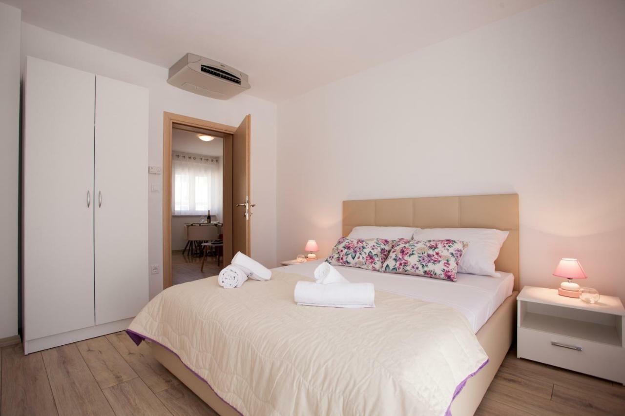Apartments Mia 4&5 Baška Voda Dış mekan fotoğraf