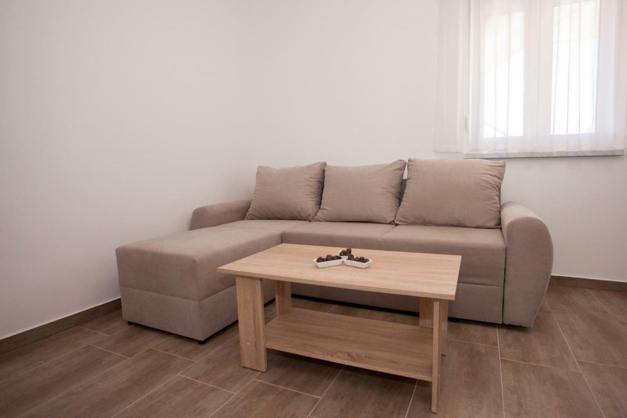 Apartments Mia 4&5 Baška Voda Dış mekan fotoğraf