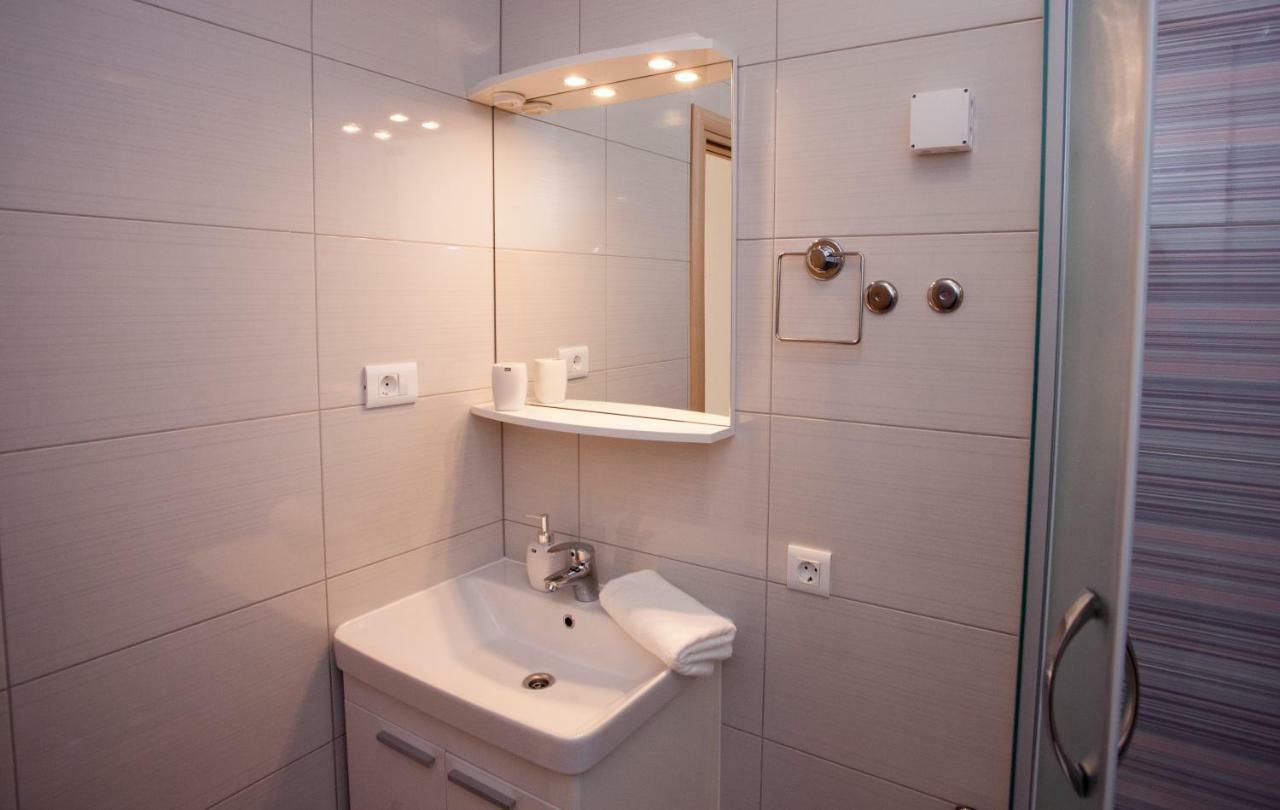Apartments Mia 4&5 Baška Voda Dış mekan fotoğraf