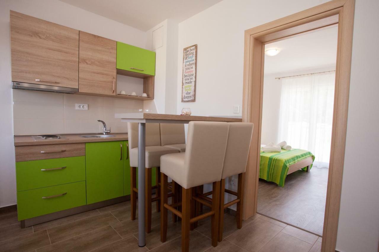 Apartments Mia 4&5 Baška Voda Dış mekan fotoğraf