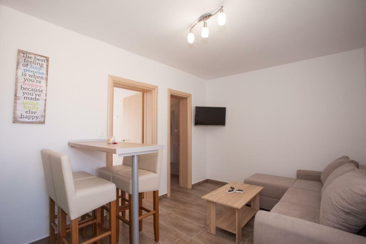Apartments Mia 4&5 Baška Voda Dış mekan fotoğraf
