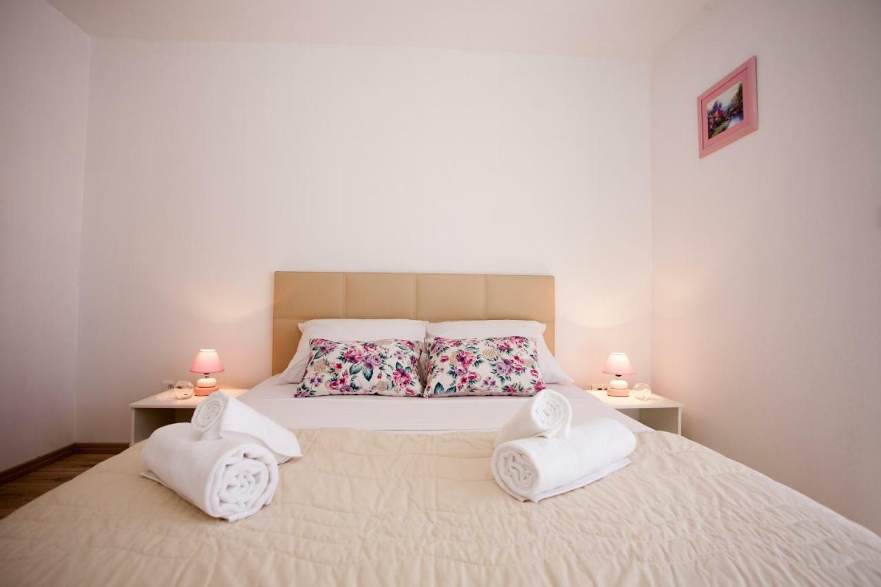 Apartments Mia 4&5 Baška Voda Dış mekan fotoğraf
